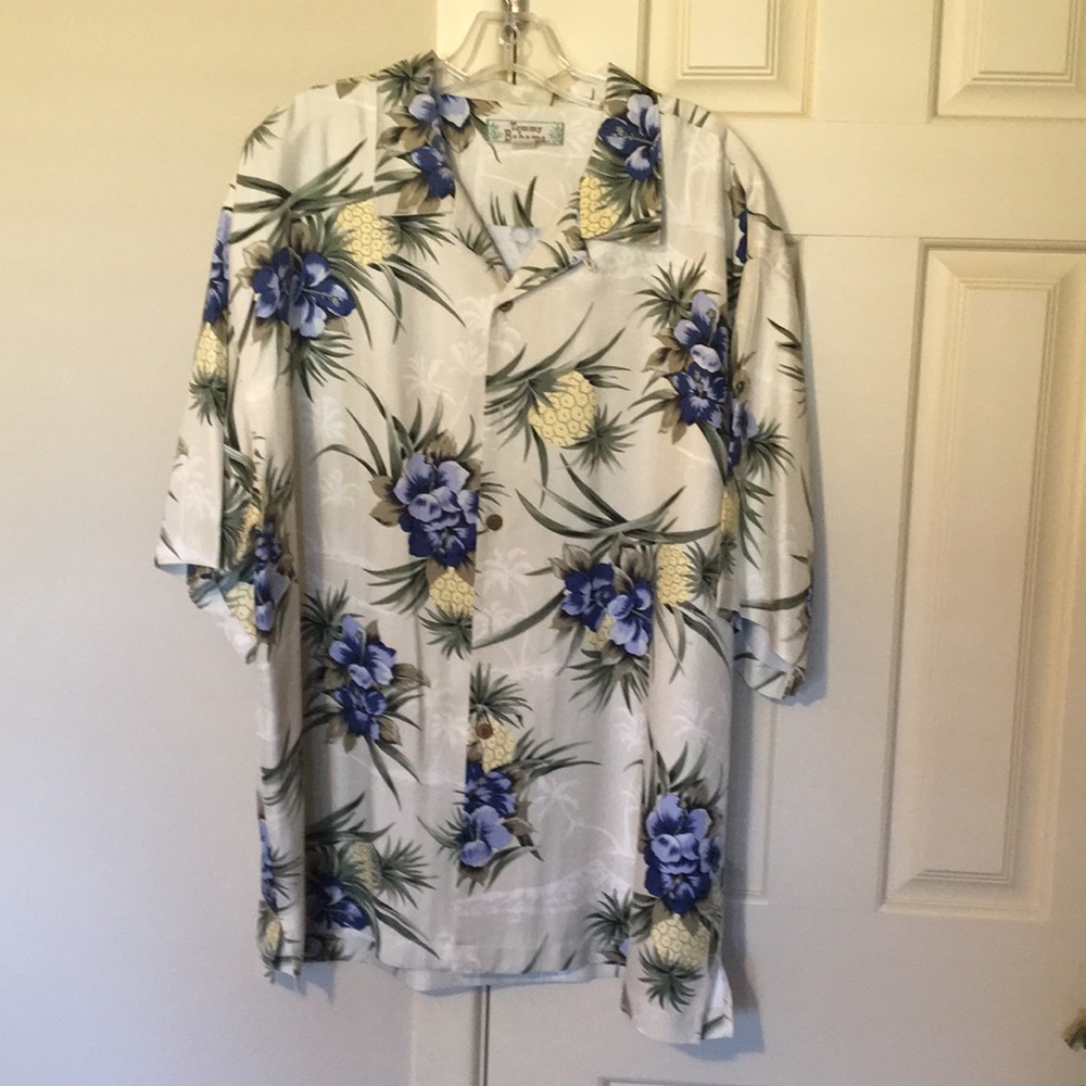 Men’s 100% Silk Floral Shirt In XL